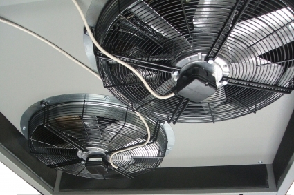 
	Cuatro ventiladores para los modelos POLAR 280 y 340, dos ventiladores de los modelos 150, 180 y 220. Un ventilador para los modelos 100 y 125.
