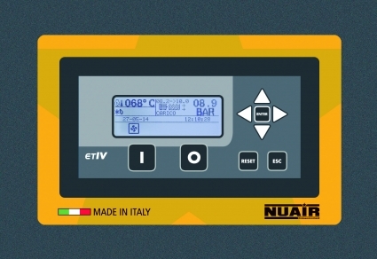 
	Display retroiluminado y mensajes multilingues. Funciones disponibles: temporizador semanal programable, mando a distancia, rearme automatico despues de interrupciones de alimentacion, planificacion de mantenimiento, registros de alarma, diagnosis multi-nivel, rele de secuencia de fases, para controlar el sentido de giro del grupo tornillo, etc...
