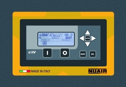 
	Display retroiluminado y mensajes multilingues. Funciones disponibles: temporizador semanal programable, mando a distancia, rearme automatico despues de interrupciones de alimentacion, planificacion de mantenimiento, registros de alarma, diagnosis multi-nivel, rele de secuencia de fases, para controlar el sentido de giro del grupo tornillo, etc...
