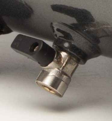 
	Grifo de purga de esfera, profesional, con paso aumentado para evitar obstrucciones y bloqueo.
